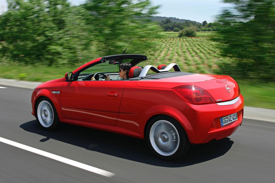  Opel Tigra Twin Top 2004 года  (фото 14 из 142)